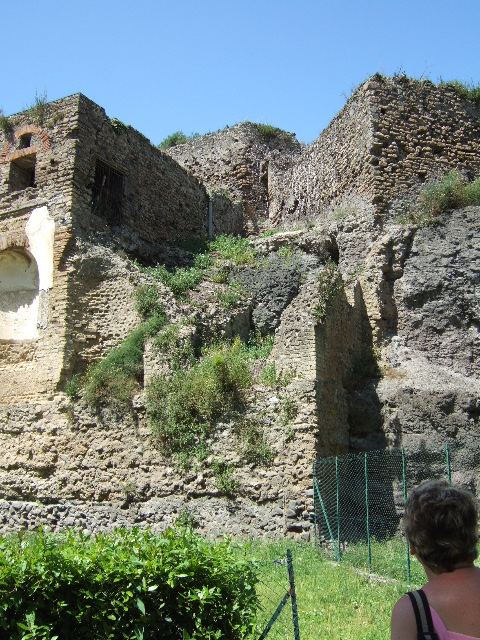 VIII.2.20 Pompeii. December 2004. Corridor leading west to peristyle on existing upper level.