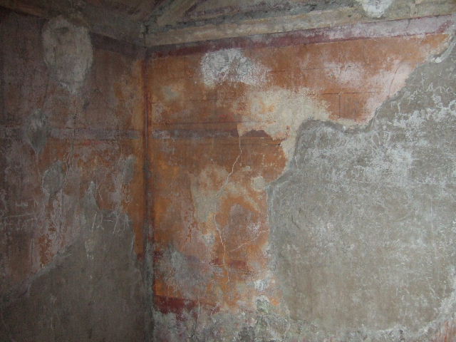 VIII.2.39 Pompeii. May 2006. Doorway from Corridor 05, looking east into Room 03.
