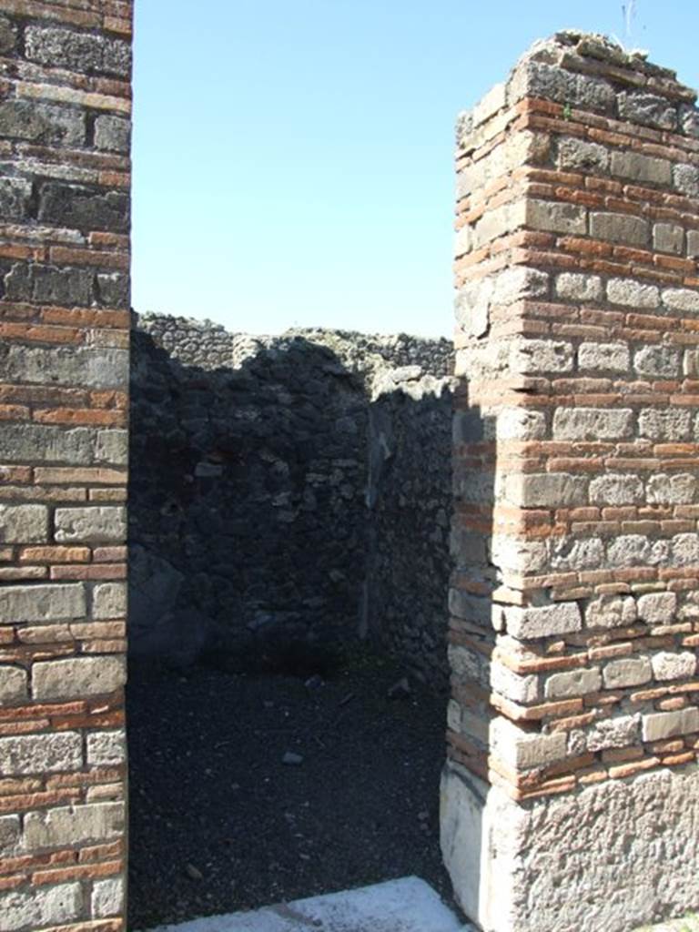 VIII.5.28 Pompeii.  March 2009. Doorway to Room 9.  Small room or cupboard.