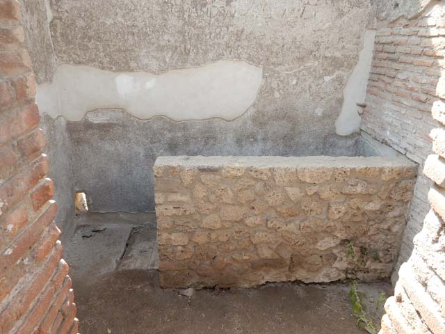 VIII.7.28 Pompeii. September 2015. Looking towards the south-east corner, and the top of the stairs leading down to the underground room.
