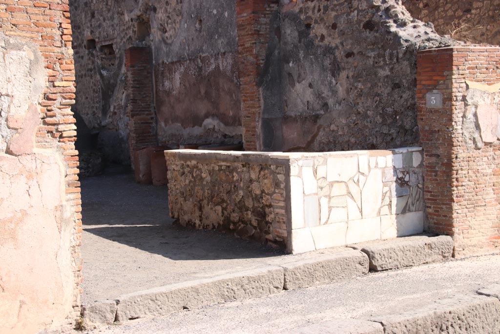 IX.1.3 Pompeii. September 2021. Looking towards entrance doorway on east side of Via Stabiana. Photo courtesy of Klaus Heese.