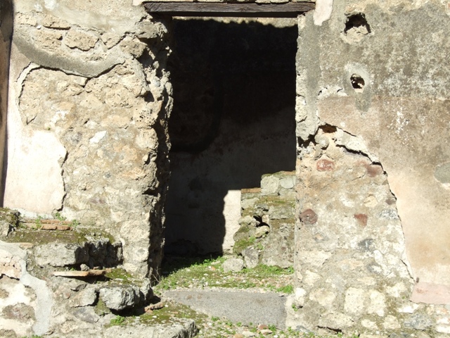 IX.1.4 Pompeii. March 2009. Shop threshold or sill.