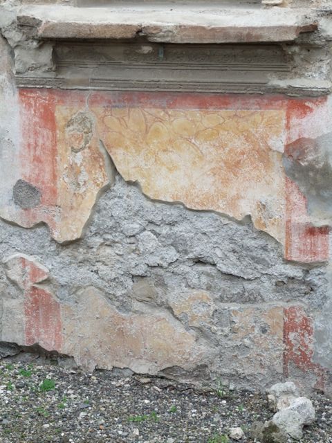 IX.1.7 Pompeii. 1903. Watercolour by Luigi Bazzani.
South wall of atrium, with detail of two of the three recesses.
Now in Naples Archaeological Museum, inv. no. 139418.
