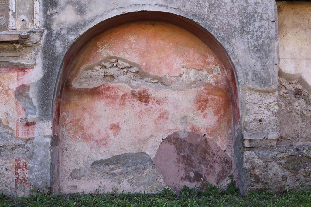 IX.1.7 Pompeii. December 2018. 
Rectangular recess on south wall. Photo courtesy of Aude Durand.
