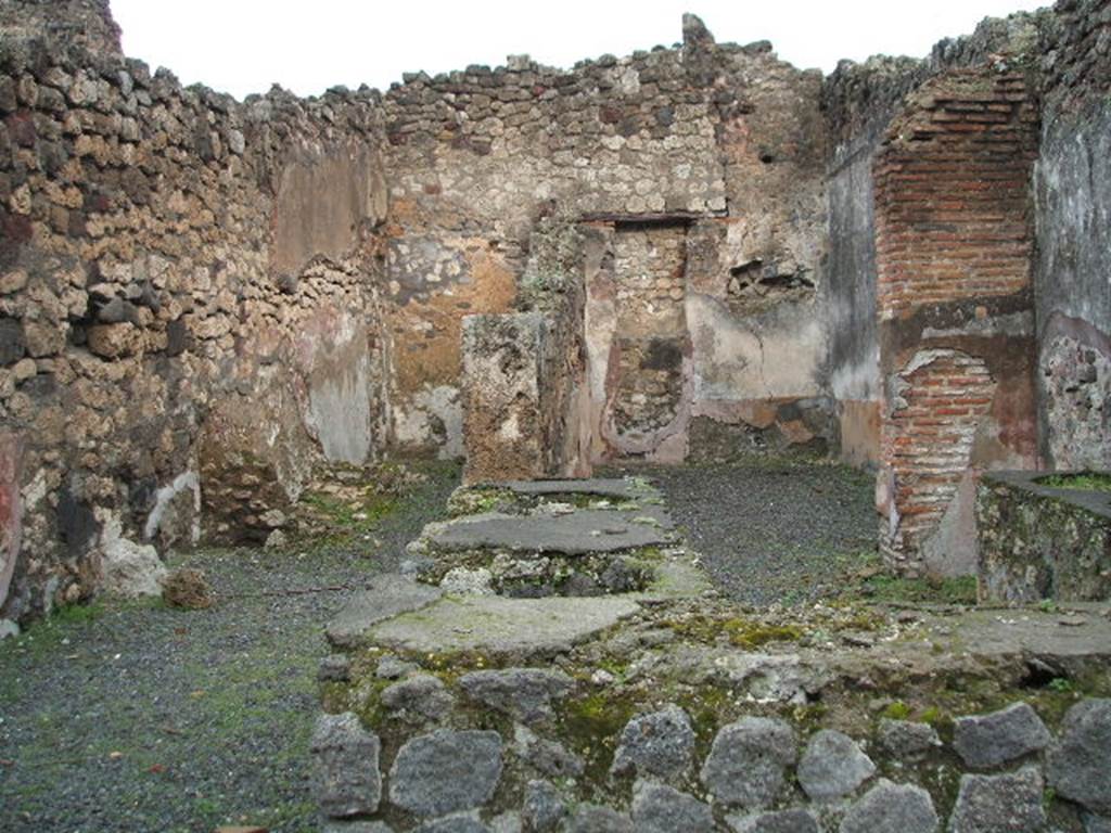 IX.1.8 Pompeii. December 2004. Looking east  across bar to rear rooms.