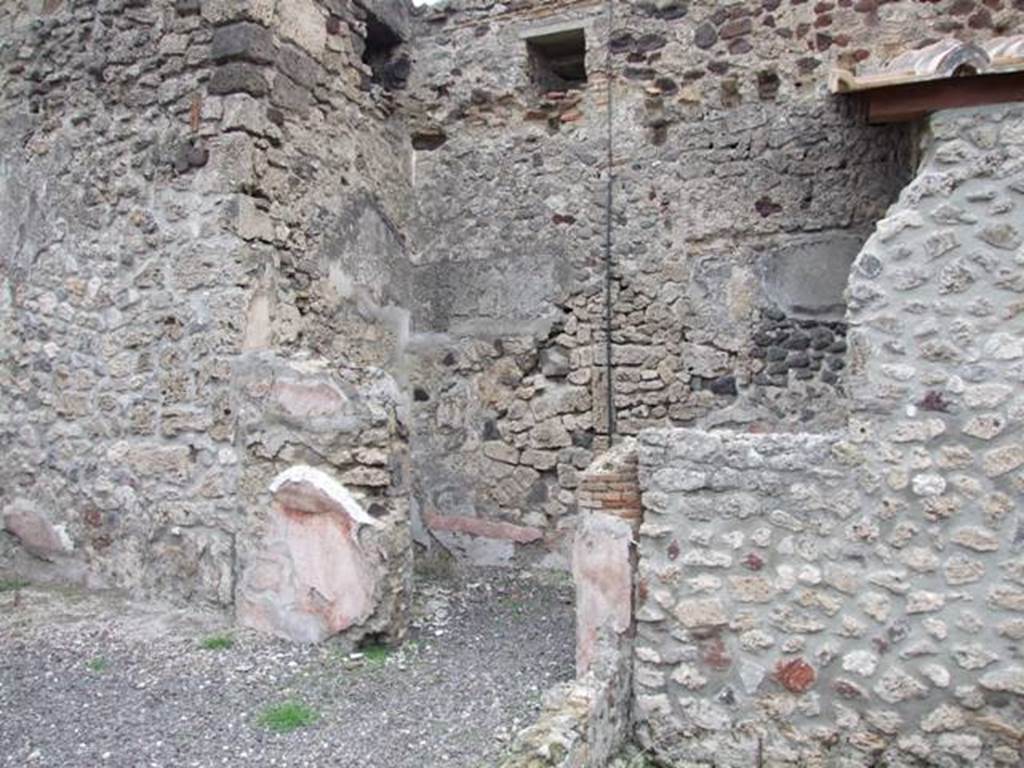 IX.1.12 Pompeii. December 2007. Doorway to cubiculum in north-east corner of peristyle area.
