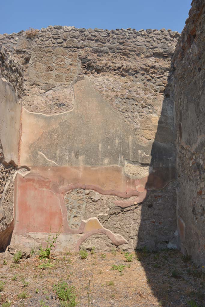IX.1.12 Pompeii. July 2017. Triclinium/exedra, looking towards north wall.
Foto Annette Haug, ERC Grant 681269 DÉCOR.
