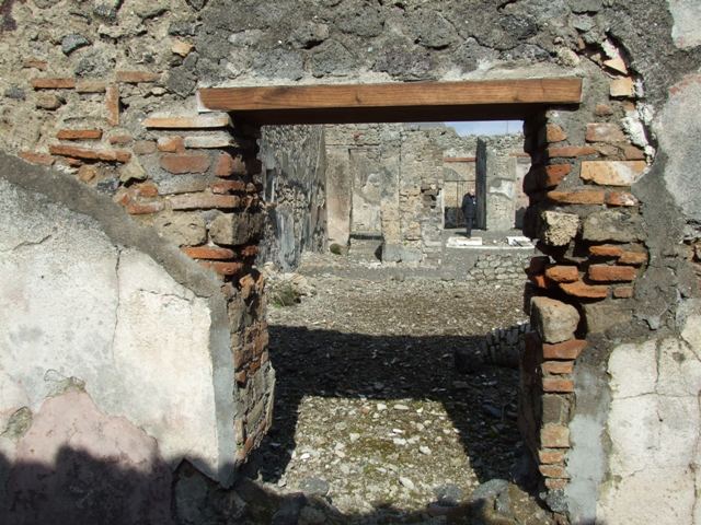 IX.2.18 Pompeii. March 2009.  Room 10.  Triclinium, East wall, with window. 