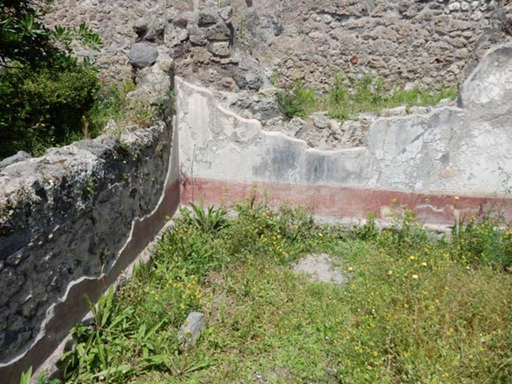 IX.3.12 Pompeii. May 2018. Detail from front of oven. Photo courtesy of Buzz Ferebee.