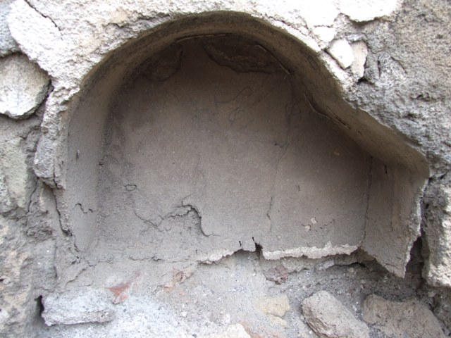 IX.3.14  Shop and dwelling house of C Catius Scithus. 
(Taberna C Cati Scithi)  May 2005.