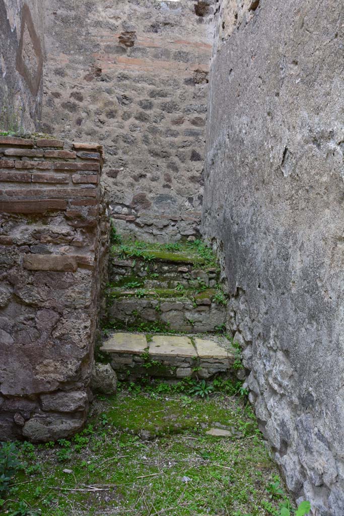 IX.5.2 Pompeii. March 2017. Room z, stairs to upper floor.
Foto Christian Beck, ERC Grant 681269 DCOR.
