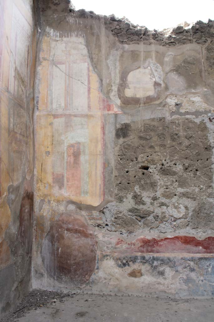 IX.5.2 Pompeii. May 2019. Room u, north wall at west end.
Foto Christian Beck, ERC Grant 681269 DCOR.
