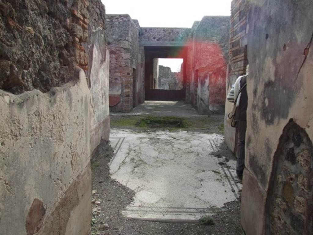 IX.5.6 Pompeii. December 2007. Looking across atrium from entrance corridor. Doorway to room b is on the right hand, west side.