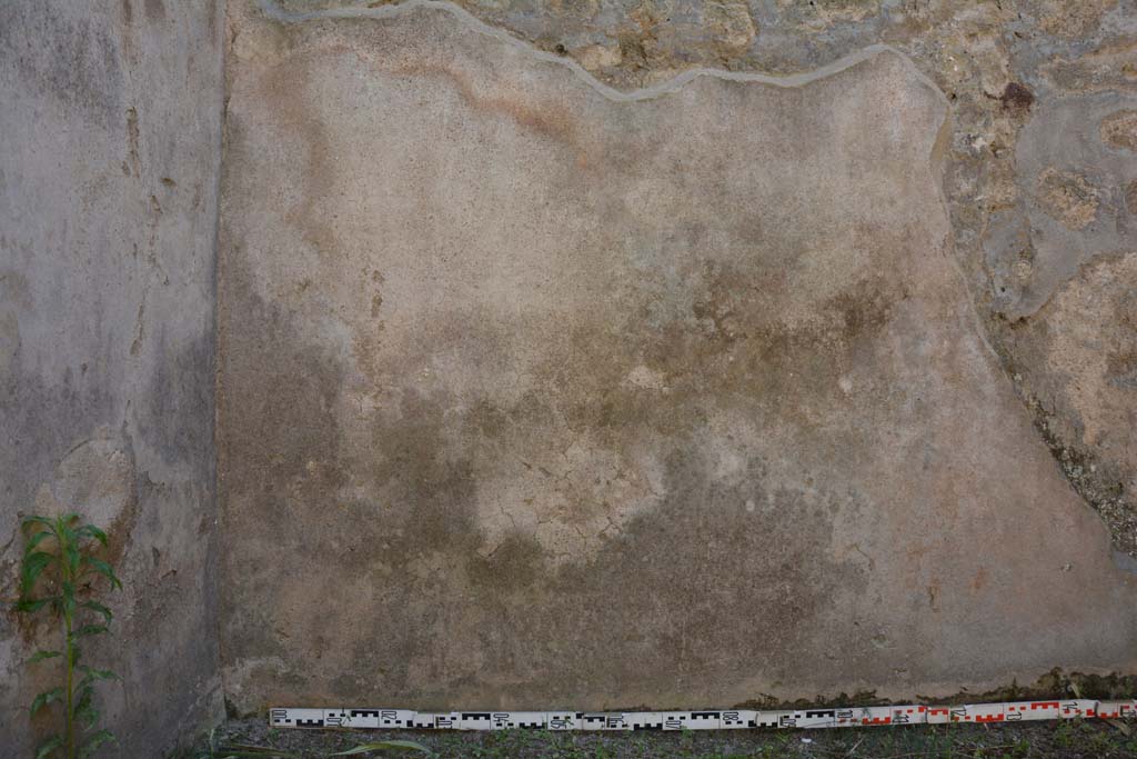 IX.5.6 Pompeii. May 2017. Room b, south-west corner and west wall.
Foto Christian Beck, ERC Grant 681269 DCOR.

