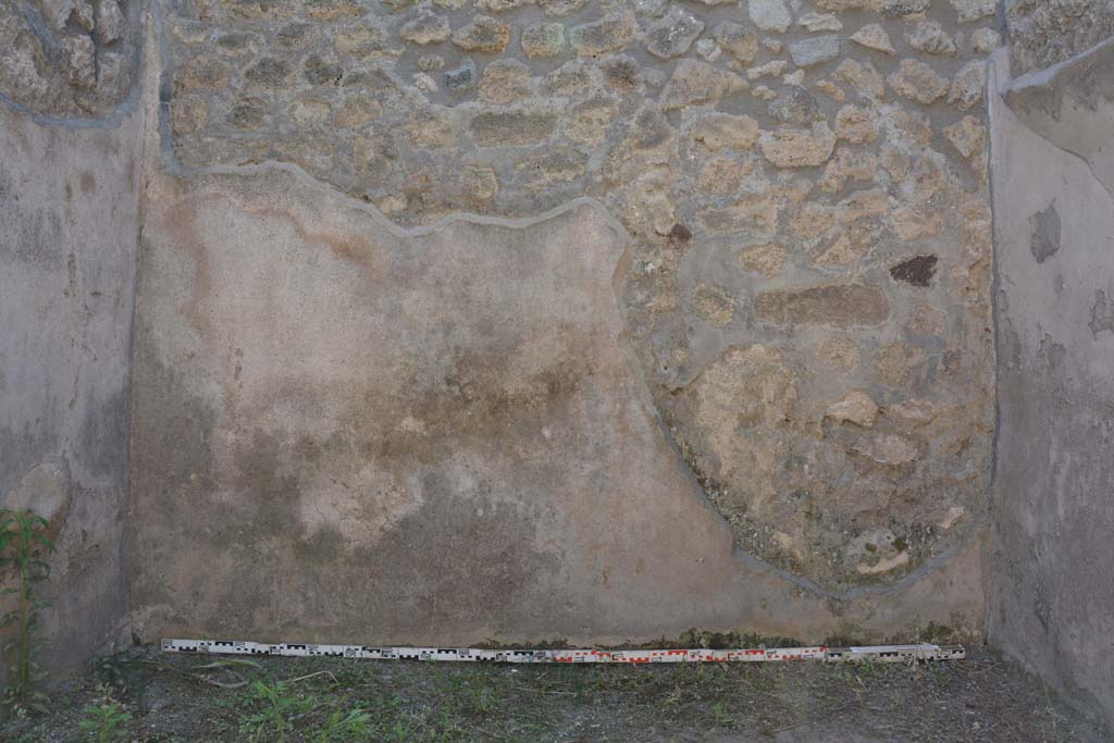 IX.5.6 Pompeii. May 2017. Room b, looking towards lower west wall.
Foto Christian Beck, ERC Grant 681269 DCOR.

