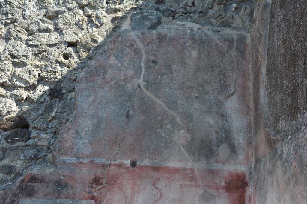 IX.5.6 Pompeii. May 2017. West ala d, upper south wall at west end.
Foto Christian Beck, ERC Grant 681269 DCOR.
