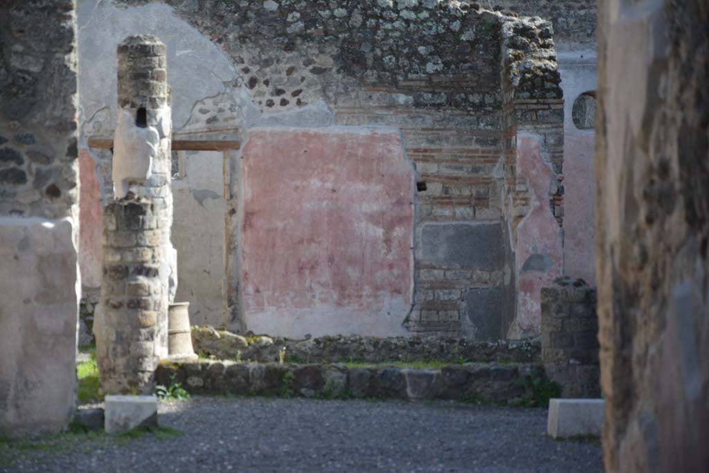 IX.5.9 Pompeii. March 2017. Room “b”, looking south from atrium “b” towards peristyle “i”. 
Foto Christian Beck, ERC Grant 681269 DÉCOR.

