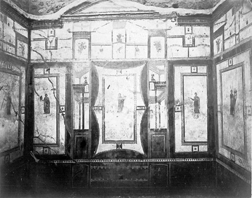 IX.5.11 Pompeii. Old photo. Room 6, oecus, west wall. 
The muses Melpomene holding a tragic mask, Erato holding a kithara and Calliope holding a flute.
DAIR 32.1689. Photo  Deutsches Archologisches Institut, Abteilung Rom, Arkiv. 
See Schefold, K., 1962. Vergessenes Pompeji. Bern: Francke. (Fig.135 [f]: Westwand)
