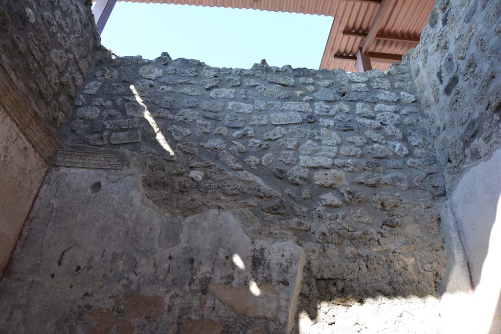 IX.5.11 Pompeii. May 2017. Room g, upper east wall.
Foto Christian Beck, ERC Grant 681269 DCOR.

