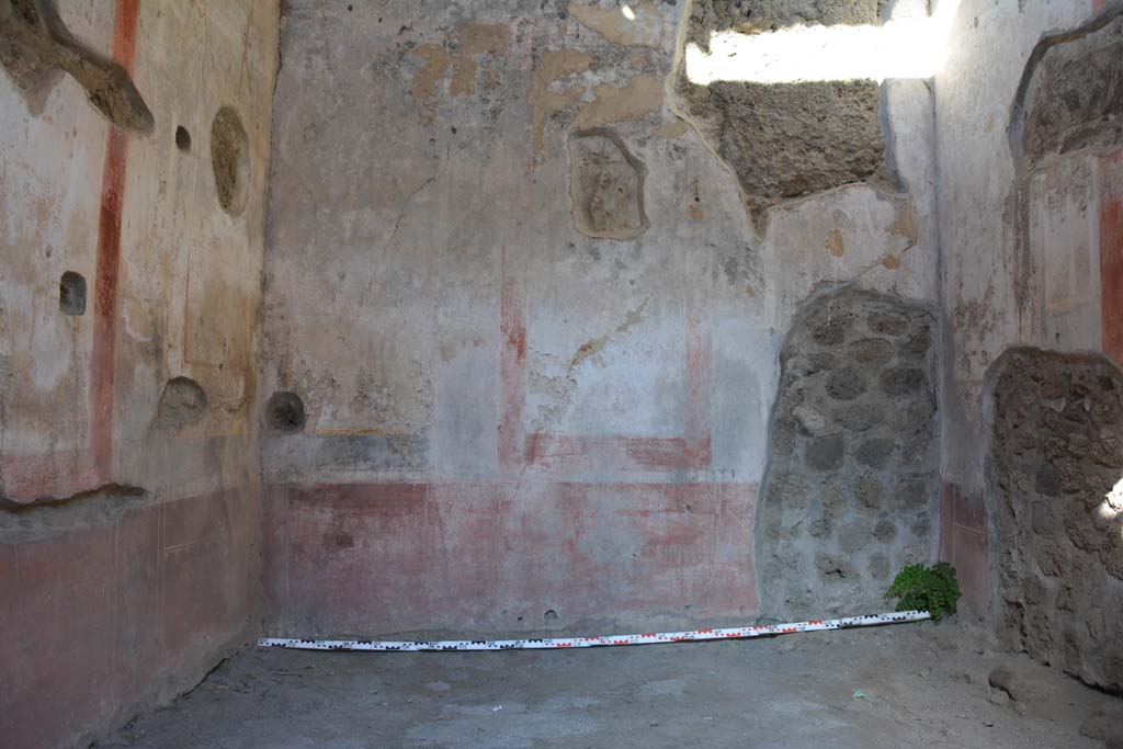 IX.5.11 Pompeii. May 2017. Room g, looking towards east wall.
Foto Christian Beck, ERC Grant 681269 DCOR.
