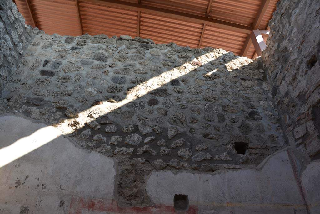 IX.5.11 Pompeii. May 2017. Room g, upper south wall.
Foto Christian Beck, ERC Grant 681269 DCOR.
