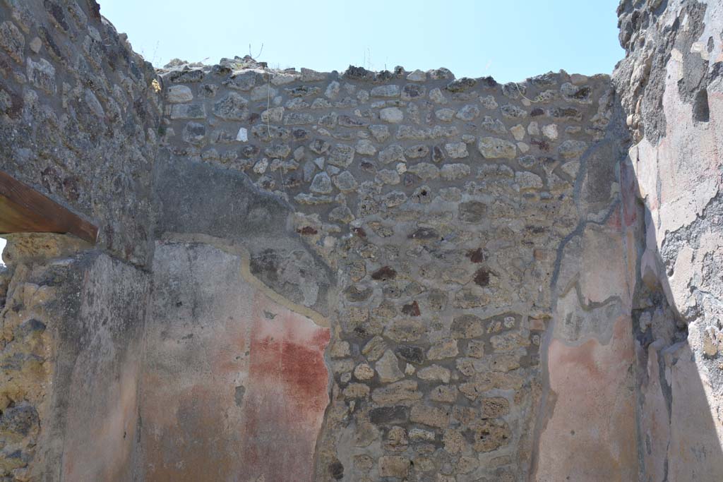 IX.5.14 Pompeii. May 2017. Room L, upper west wall.
Foto Christian Beck, ERC Grant 681269 DCOR.

