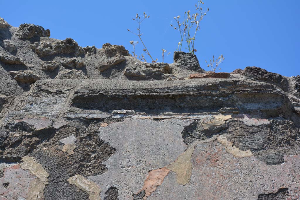 IX.5.14 Pompeii. May 2017. Room L, detail from upper north wall in north-west corner.
Foto Christian Beck, ERC Grant 681269 DCOR.
