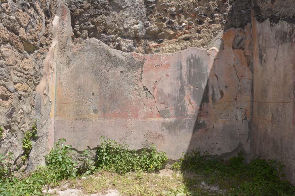 IX.5.14 Pompeii. May 2017. Room L, east wall.
Foto Christian Beck, ERC Grant 681269 DCOR.
