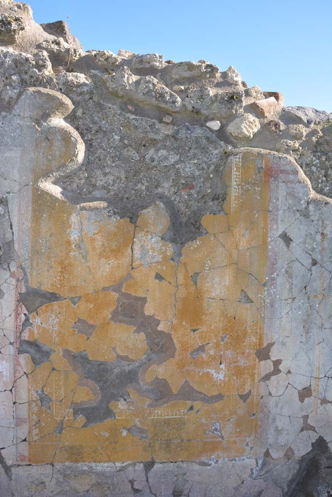 IX.5.14 Pompeii. March 2017.  Peristyle k, remaining yellow painted panel on south wall.
Foto Christian Beck, ERC Grant 681269 DCOR.

