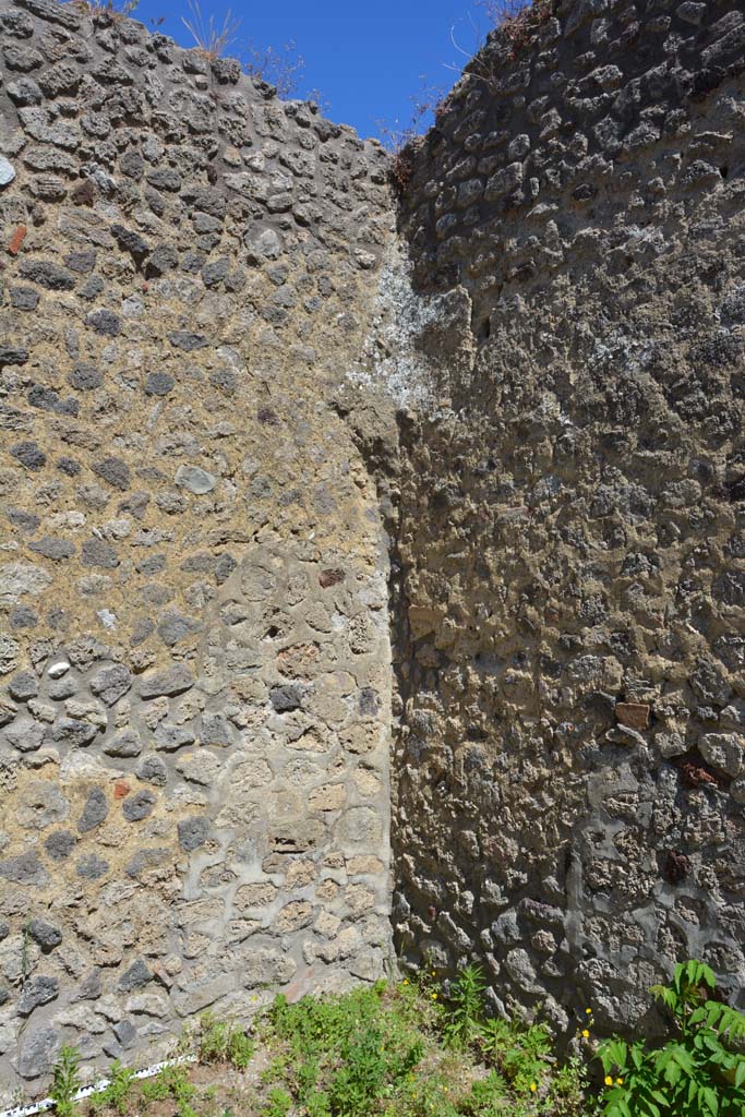 IX.5.14 Pompeii. May 2017. Room m, south-east corner.
Foto Christian Beck, ERC Grant 681269 DCOR.

