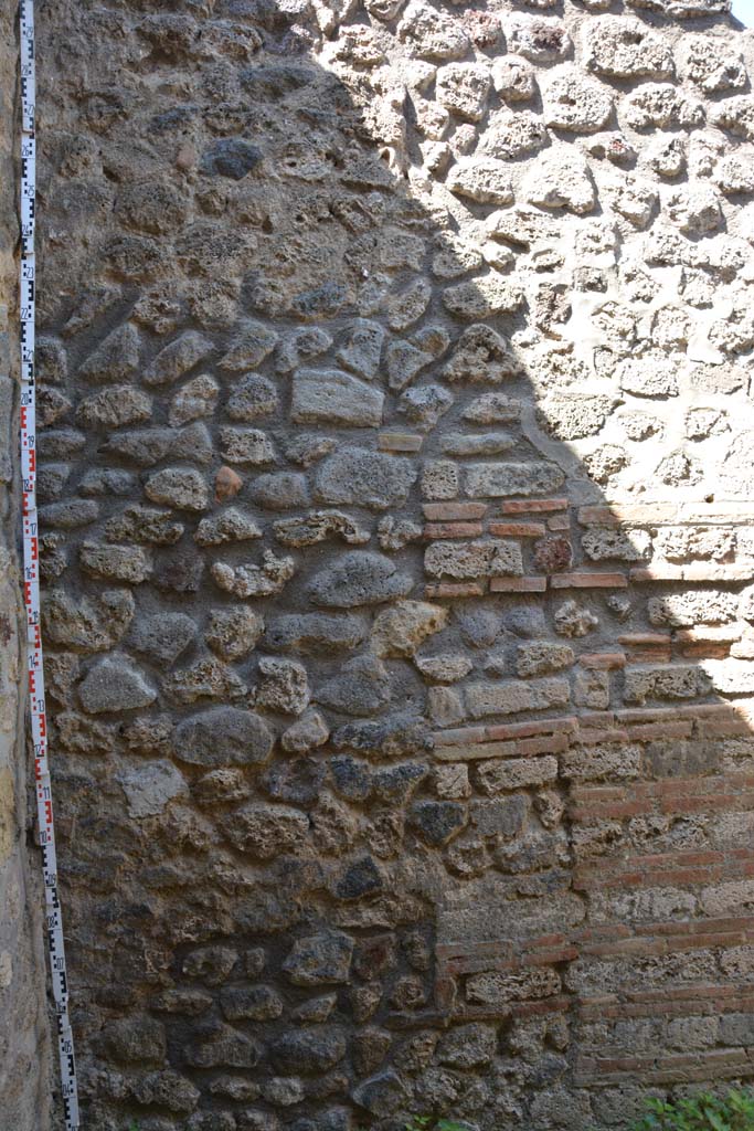 IX.5.14 Pompeii. May 2017. Room o, looking towards west wall in south-west corner.
Foto Christian Beck, ERC Grant 681269 DCOR.
