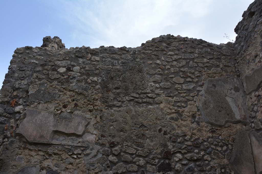 IX.5.14 Pompeii. May 2017. North ala e, upper west wall.
Foto Christian Beck, ERC Grant 681269 DCOR.
