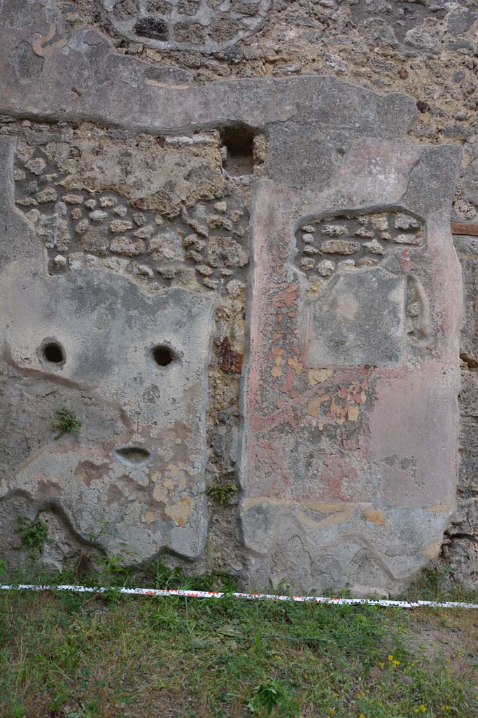 IX.5.14 Pompeii. May 2017. North ala e, lower east wall.
Foto Christian Beck, ERC Grant 681269 DCOR.
