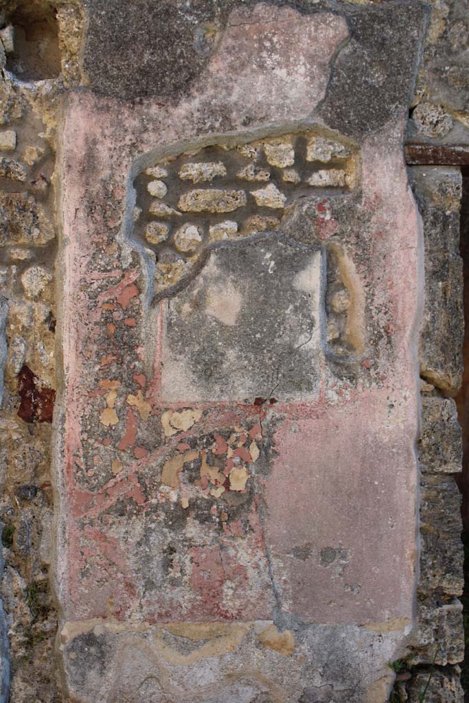 IX.5.14 Pompeii. May 2019. 
Room e, north ala, east wall, site of painting of Theseus and Ariadne with the Minotaur, next to doorway into room d.
Foto Christian Beck, ERC Grant 681269 DCOR.

