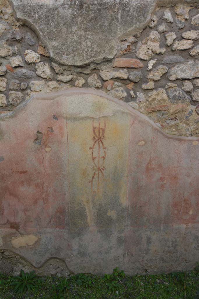IX.5.14 Pompeii. March 2017. Room d,  detail of panel on west wall with painted candelabra.
Foto Christian Beck, ERC Grant 681269 DCOR.

