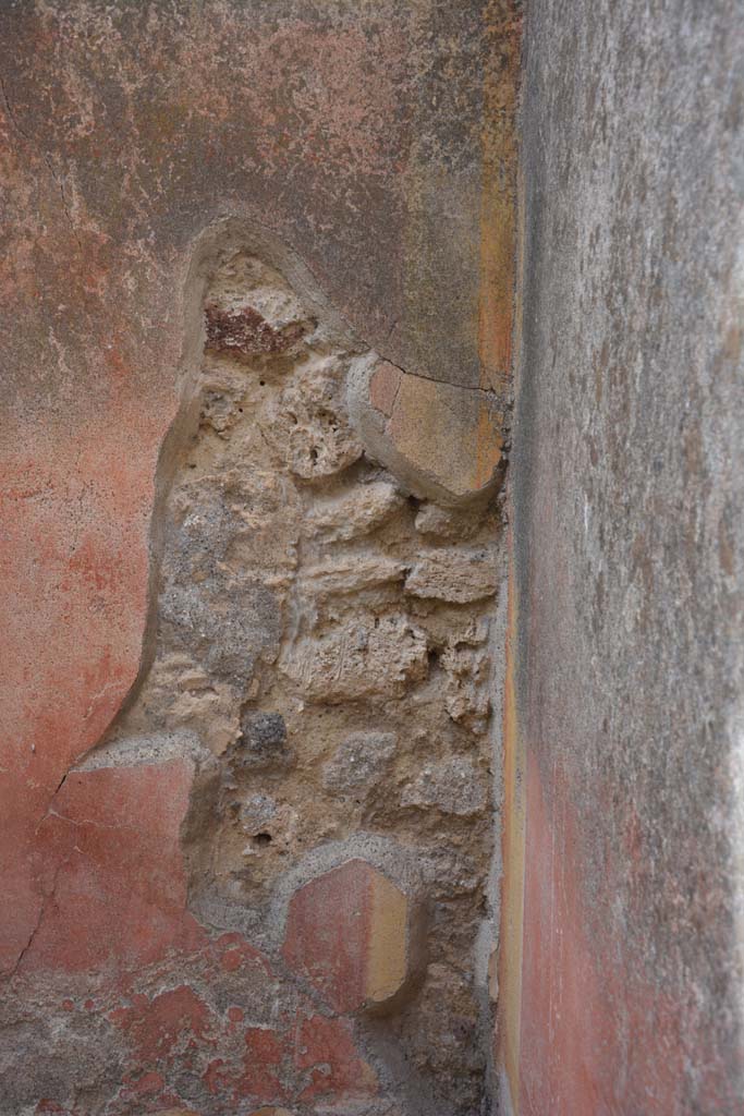 IX.5.14 Pompeii. May 2017. Room d, detail from north wall at east end.
Foto Christian Beck, ERC Grant 681269 DCOR.
