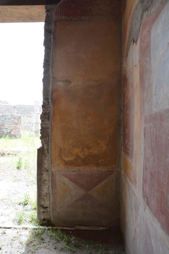 IX.5.14 Pompeii. May 2017. Room c, looking towards west wall in north-west corner. 
Foto Christian Beck, ERC Grant 681269 DCOR.
