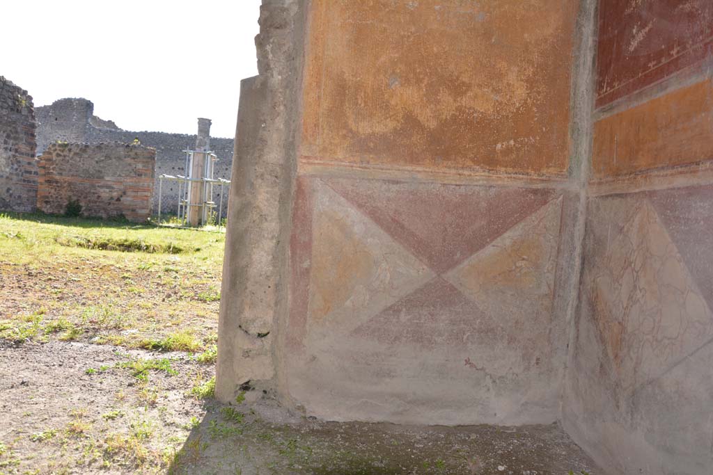 IX.5.14 Pompeii. March 2017. Room c, zoccolo in north-west corner.
Foto Christian Beck, ERC Grant 681269 DCOR.
