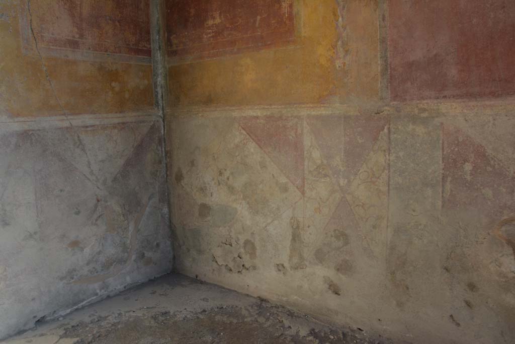IX.5.14 Pompeii. March 2017. Room c, zoccolo in south-east corner.
Foto Christian Beck, ERC Grant 681269 DCOR.
