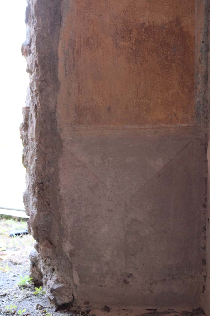 IX.5.16 Pompeii. May 2019. Room g, detail from lower wall in west wall in north-west corner.
Foto Christian Beck, ERC Grant 681269 DCOR.
