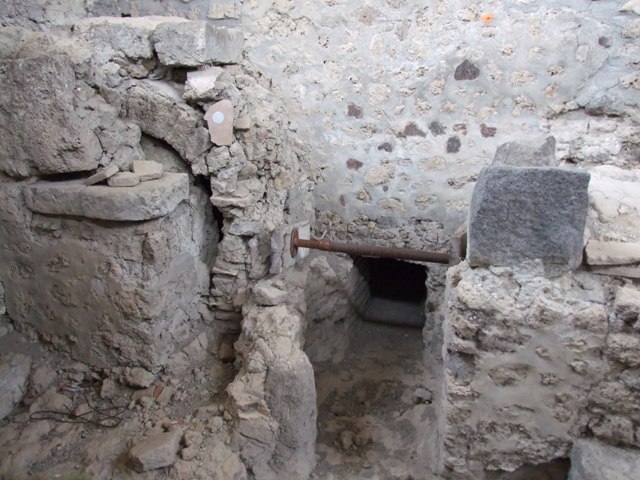 IX.8.6 Pompeii. March 2009.  Doorway to Room 26.