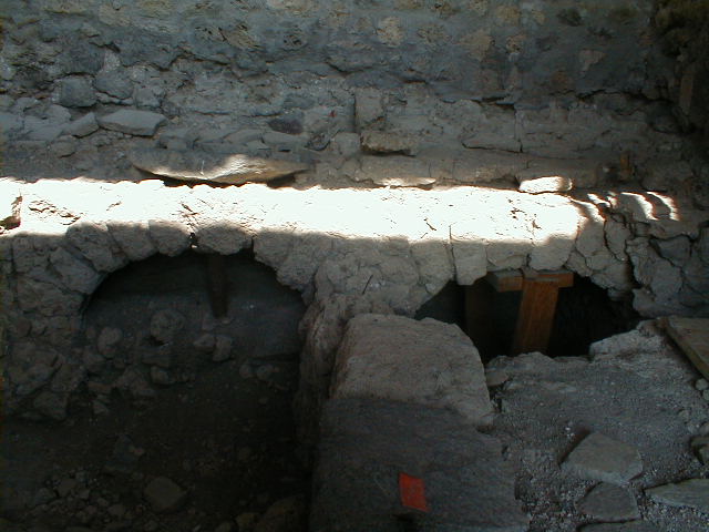 IX.8.6 Pompeii. March 2009.  Doorway to Room 27, and entrance at IX.8.a.