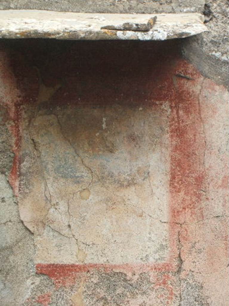 IX.9.d  Pompeii. May 2005. Room f, tablinum. Remains of painting of Venus Pescatrice.