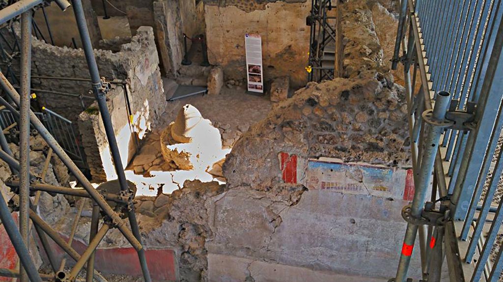 IX.12.4 Pompeii. May 2010. South-east corner of room being excavated, on west side of bakery at IX.12.6. 