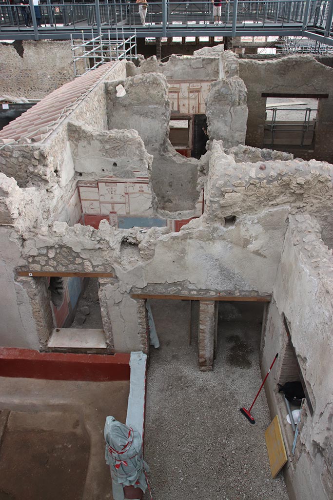 IX.12.B Pompeii. October 2024. 
Room 15, looking south towards doorway to room 16 in centre, with doorway to room 6 on right.
On the south side of room 16, are the rooms 17 and 18, from IX.12.A/IX.12.9. Photo courtesy of Klaus Heese.
