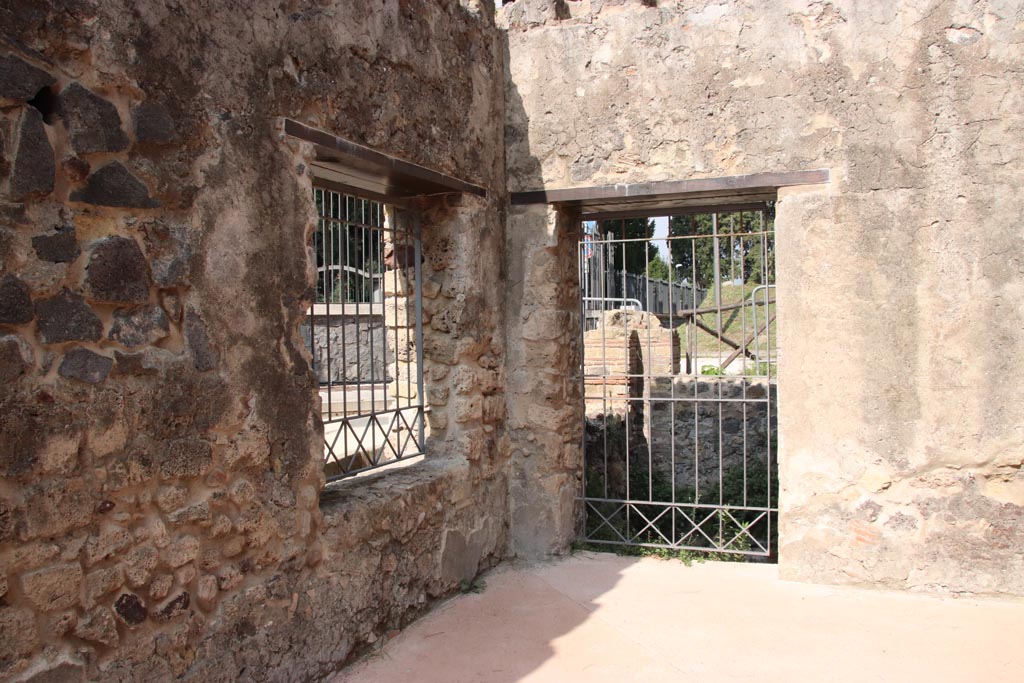 Villa of Diomedes, Pompeii. October 2023. 
North-west corner of west portico, looking towards doorway into tower room (5,2b), in centre. Photo courtesy of Klaus Heese.
