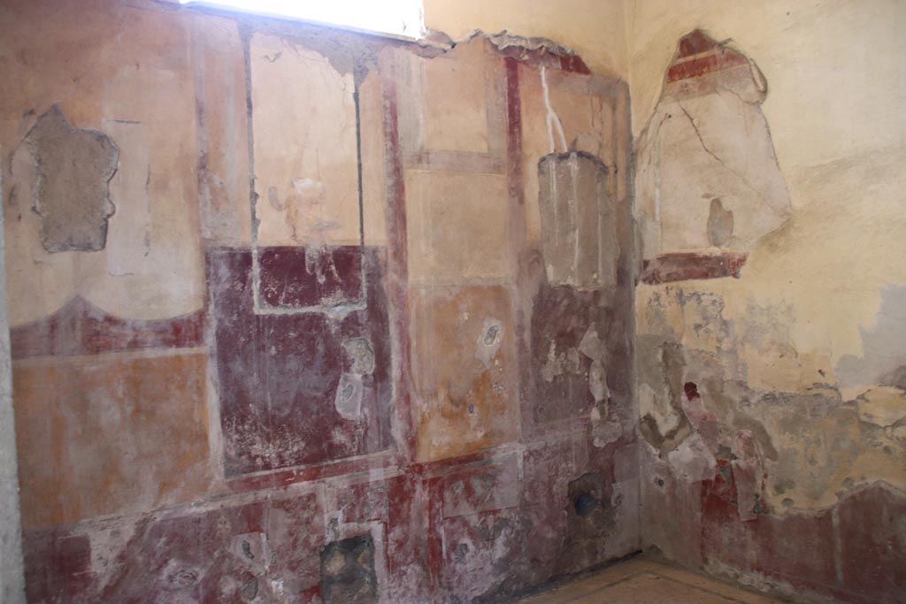 Villa San Marco, Stabiae, October 2022. Room 14, looking towards west wall and north-west corner. Photo courtesy of Klaus Heese.
