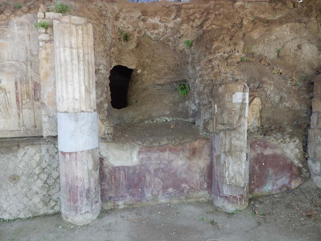 Villa San Marco, Stabiae, June 2019. Area 64, niches 8, 7 and 6, on south side of garden area. 
Photo courtesy of Buzz Ferebee
