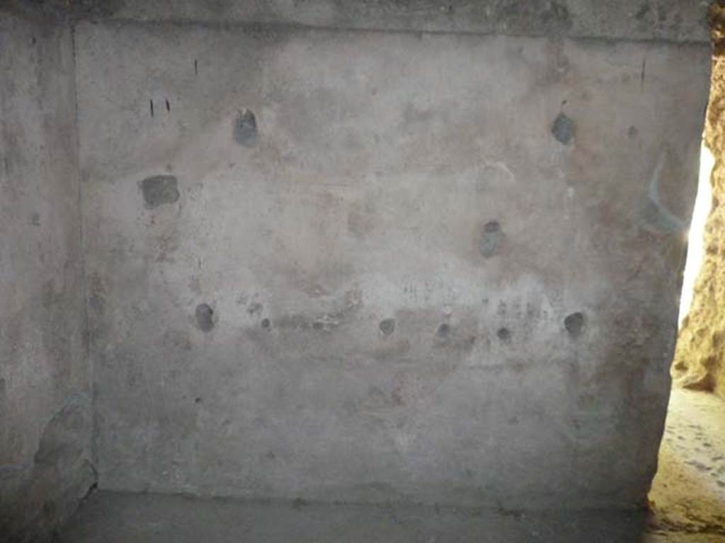 Villa San Marco, Stabiae, September 2015. Room 26, west wall of kitchen.