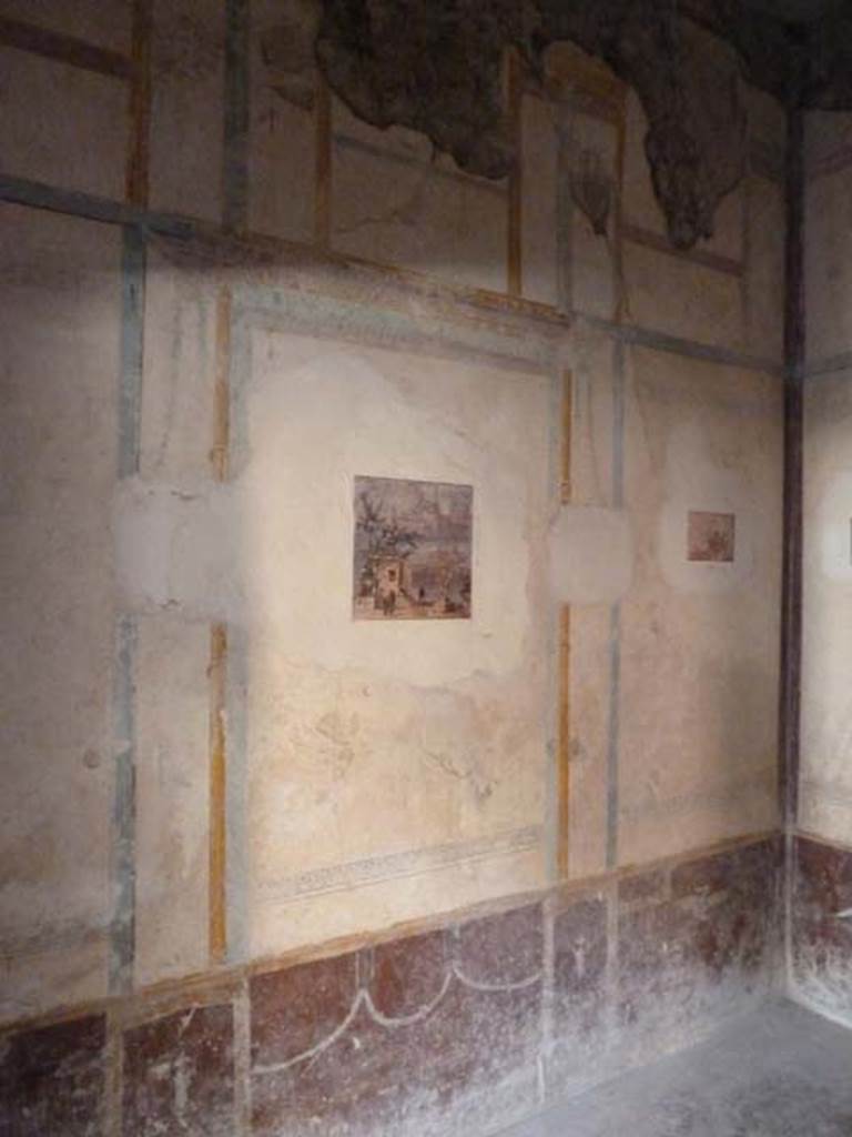 Villa San Marco, Stabiae, September 2015. Room 52, west end of south wall.